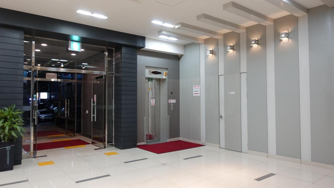 Gallery Hotel Bnb Jeju Ngoại thất bức ảnh